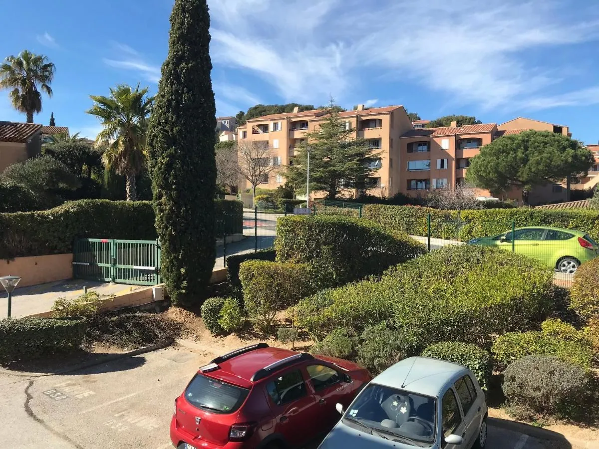 T2 Proche Plage Carqueiranne Appartement